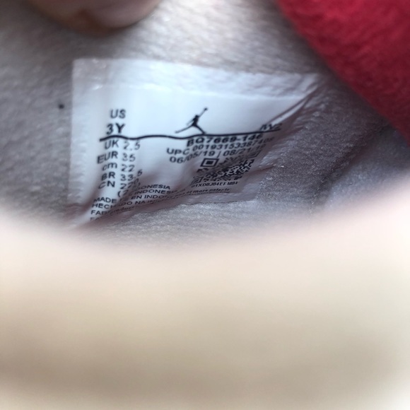 Jordan4Retro - Picture 6 of 8